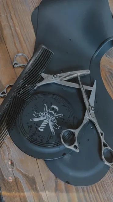 BA Atelier salon tools — scissors and comb